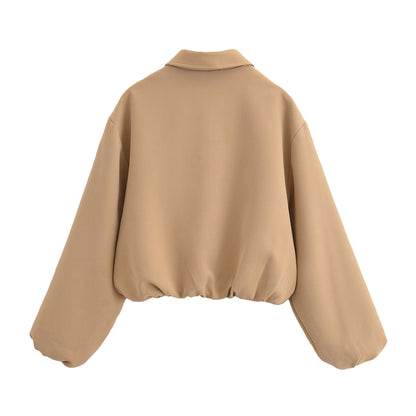 Jaqueta A Sentinela de Hawkins: Bomber Exclusiva TRAF - Atitude e Conforto Vintage.